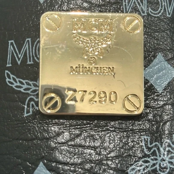 MCM Black Logo Cap - Picture 10 of 10